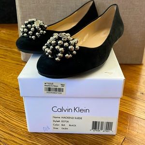 NWT Women’s Calvin Klein Suede flats size 6.5